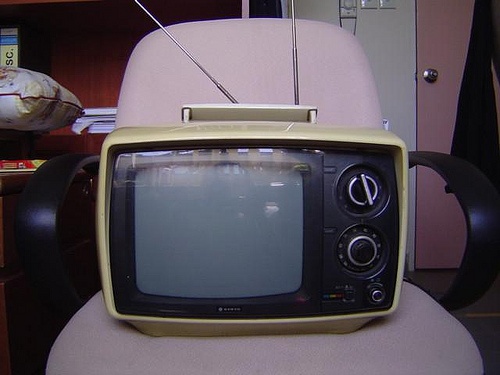 テレビ