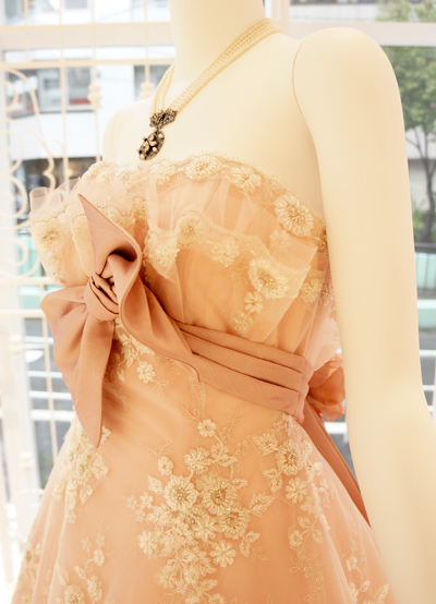 女性が夢中になるドレスを『ジル スチュアート ウエディング』で――東京･渋谷に初のフラッグショップがオープン - Peachy - ライブドアニュース
