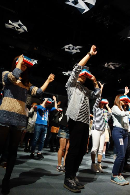 VRの空間でアーティストが歌うMR（複合現実）ライブを体験できるトヨタ『MIXED REALITY LIVE!』　収録の舞台裏はこうだった