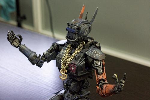 チャッピー”1/6スケールフィギュアを最速で遊び倒してみた 購入予約は6