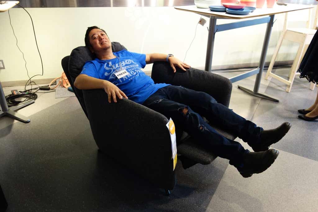 EKOLSUND エーコルスンド ダークグレー EKOLSUND recliner, Gunnared dark gray - IKEA US