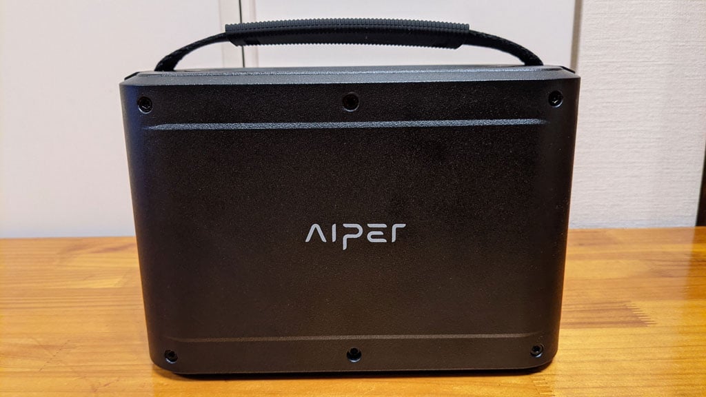 急速充電対応も安心なAiperのポータブル電源「FREEMAN 300