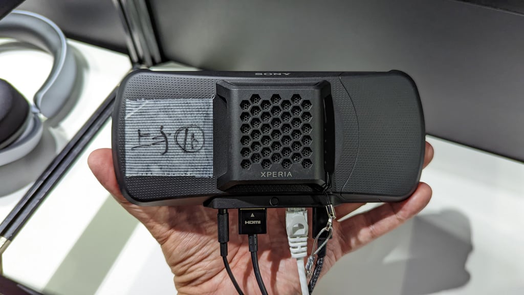 SONY Xperia Stream　冷却ファン ゲーミングギア「Xperia Stream for Xperia 1 IV」が登場 冷却