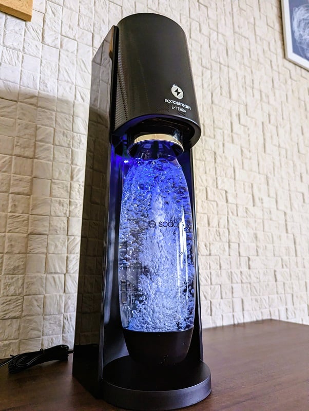 ソーダストリームに高性能電動モデル「E-TERRA」登場、ブルーの