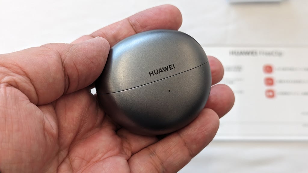 耳をふさがないイヤーカフ型完全ワイヤレスイヤホン 「HUAWEI 耳をふさがないイヤーカフ型完全ワイヤレスイヤホン 「HUAWEI