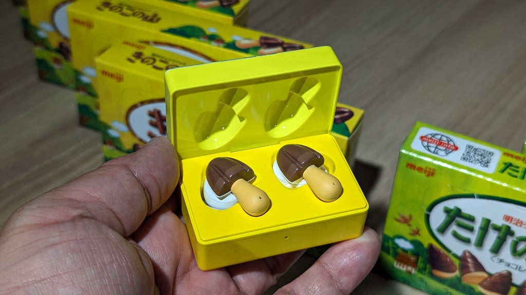 残念ながら即完となった「きのこの山ワイヤレスイヤホン」 発売 残念ながら即完となった「きのこの山ワイヤレスイヤホン」 発売