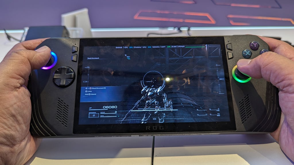 ASUSが携帯ゲーミングPC強化版「ROG Ally X」をCOMPUTEX 2024に
