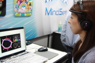 東京ゲームショウ】脳波でゲームを操作するヘッドセット