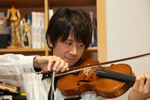 ヴァイオリンでゲーム音楽を奏でる てっぺい先生 こと岡田鉄平インタビュー 周りの反応は 馬鹿過ぎる ガジェット通信 Getnews