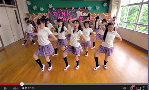 平均14歳 ピンク レディーを歌い踊り継ぐ話題のユニット ピンク ベイビーズ の動画が初公開 ガジェット通信 Getnews