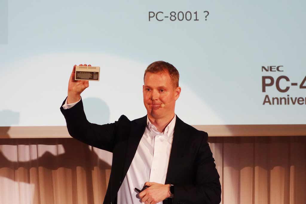 pc8001mini1.jpg