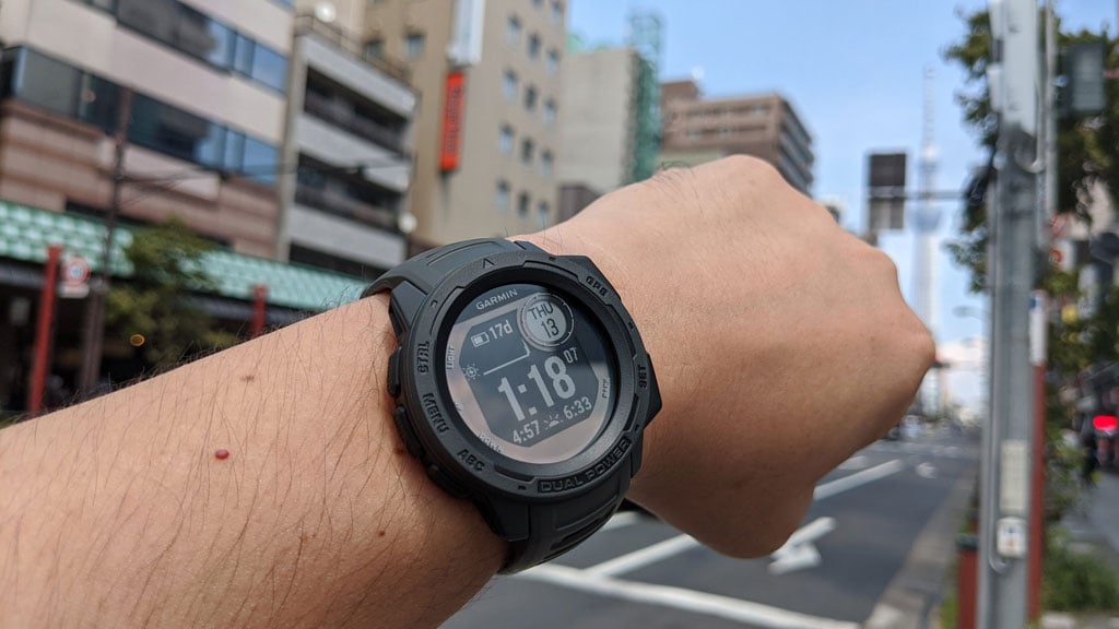 タクティカル 】GARMIN INSTINCT DUAL POWER - 腕時計(デジタル)