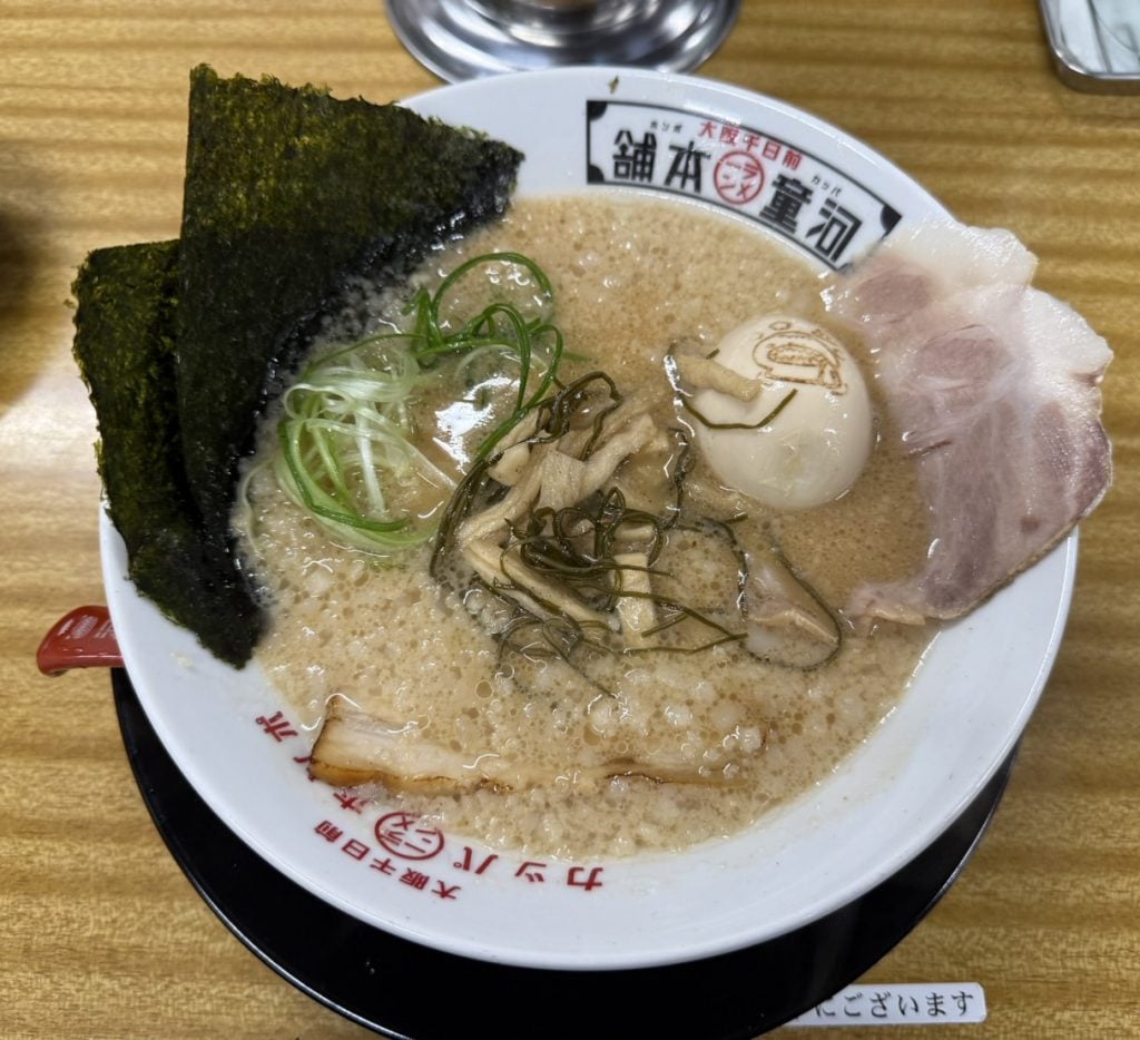【大阪・関西万博】「大阪の『お得文化』で勝負」！　替玉・キムチ・揚げにんにく無料の河童ラーメン本舗