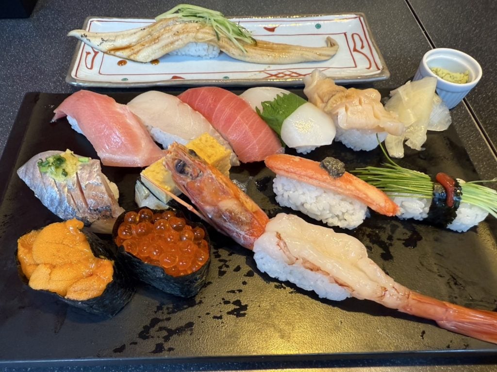 「すしざんまい」開店25年の感謝祭は6月29日まで！　「極上まぐろざんまい」「特選すしざんまい」が開店当時価格の3000円