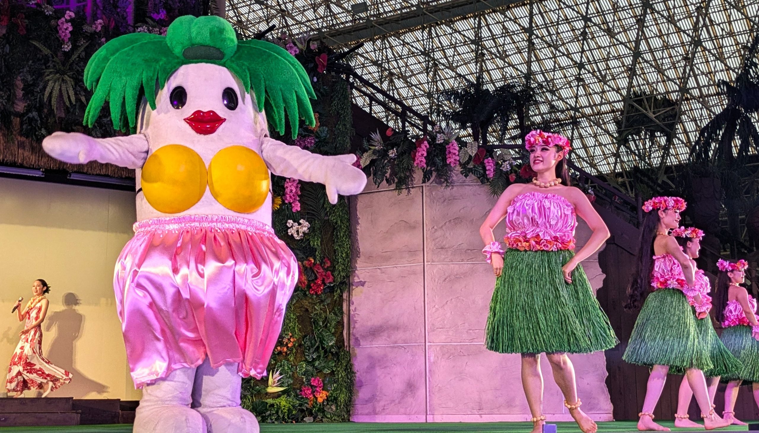 【福島県】ハワイアンズの『CoCoネェさん』を知ってるかい？