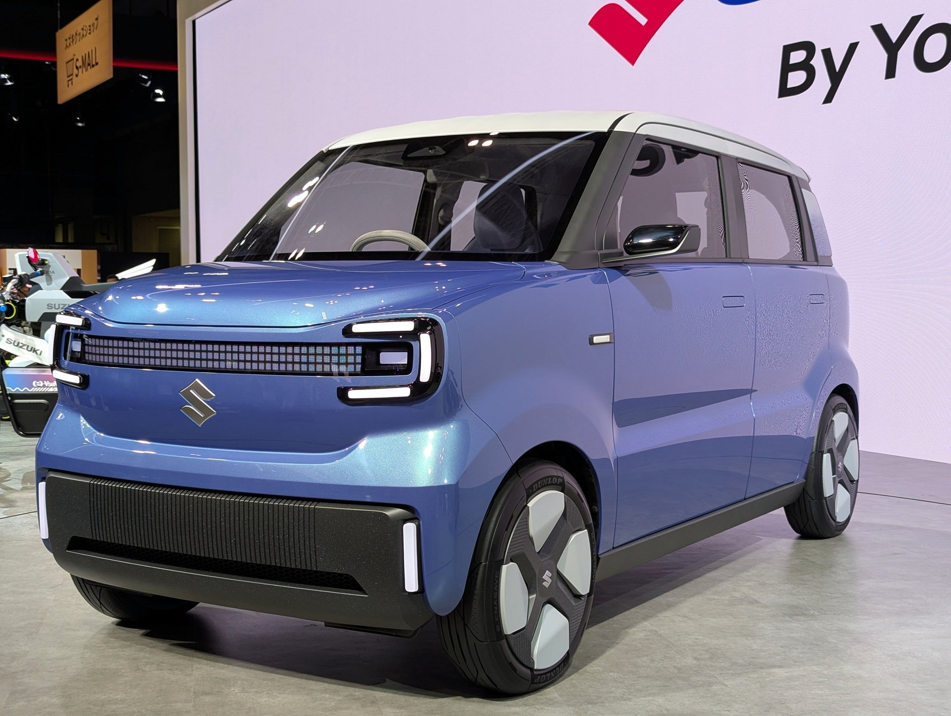 スズキ、軽乗用BEVのコンセプトモデル「Vision e-Sky」を世界初公開【ジャパンモビリティショー2025】