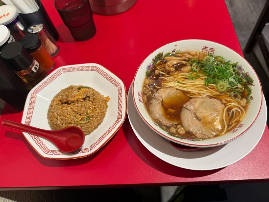 【新中野グルメ】大阪の人気店が東京に！「中華そば ふじい」