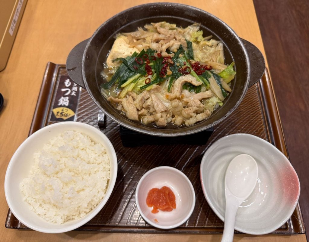 「名店の味再び！」ガストに再登場の「博多もつ鍋やまや」のもつ鍋がSNSでも話題に　早速食べてみた