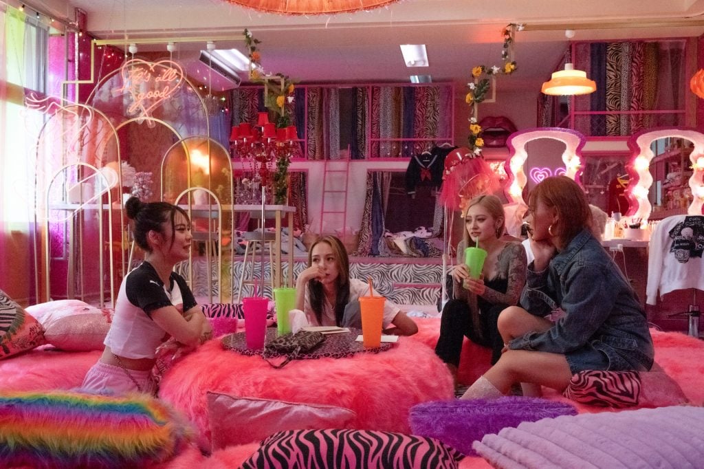 初デートで「（過去に）捕まったりしてんの？」　「うん、捕まってた」参加者全員元ヤン！新しい恋リア「ラブ上等」