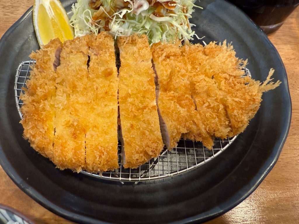 【大阪グルメ】「とんかつ檍」のカレー屋「いっぺこっぺ」が関西に進出！　大阪の阿波座店に行ってきた