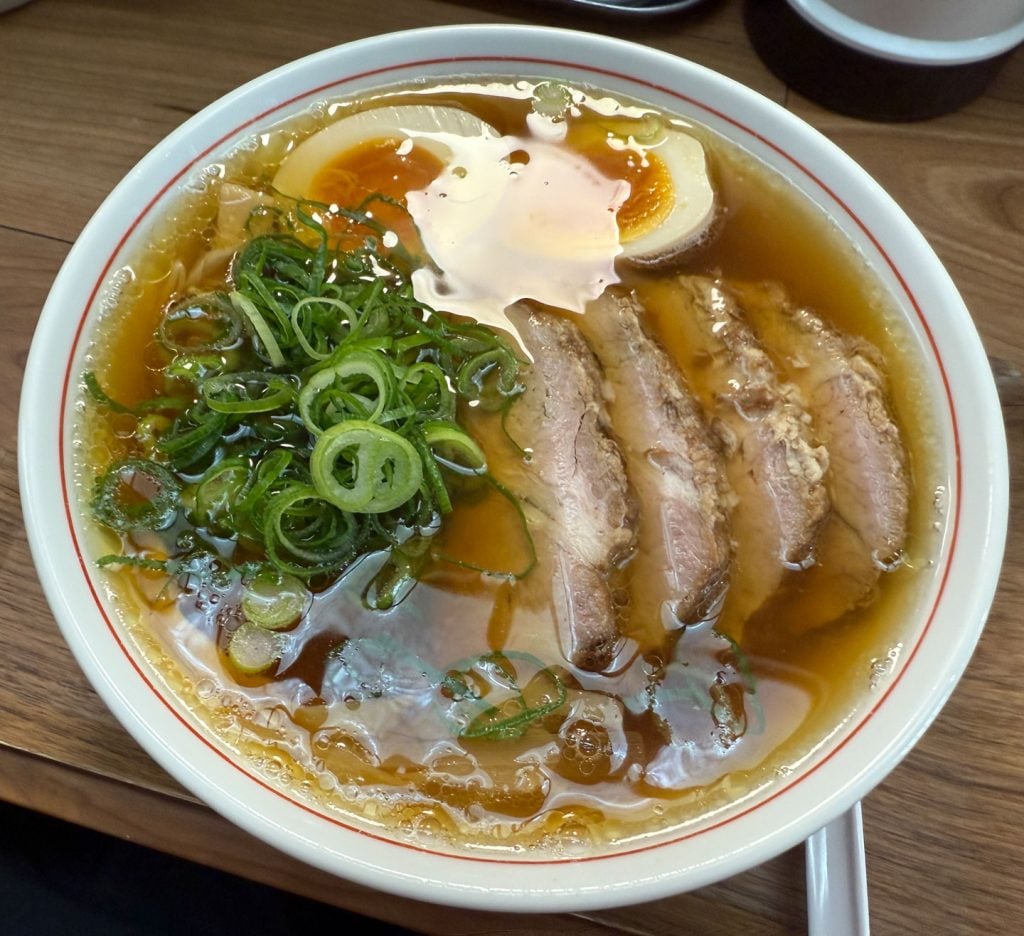 【静岡グルメ】「サウナしきじ」で宿泊した後に“朝ラー”はいかが？　静岡の「麺ミナミ」