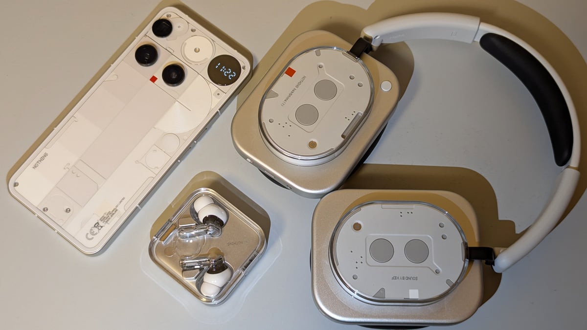 「Nothing Headphone (1)」と「Nothing Ear (3)」のどちらが買いか考察してみる