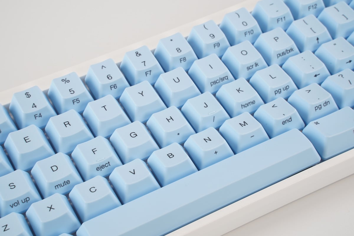 日本の魅力を世界へ伝える「HHKB カラーキートッププロジェクト」最終章の第5弾は淡い空色の「キートップセット（空）」