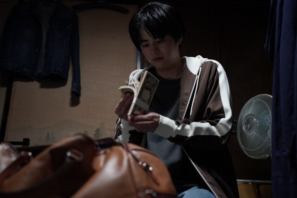 「1億円って…マジ？」 大金に沼る人間の狂気とは　 鬼才・城定秀夫監督が描く最恐の“ヒトコワ”サスペンスの魅力