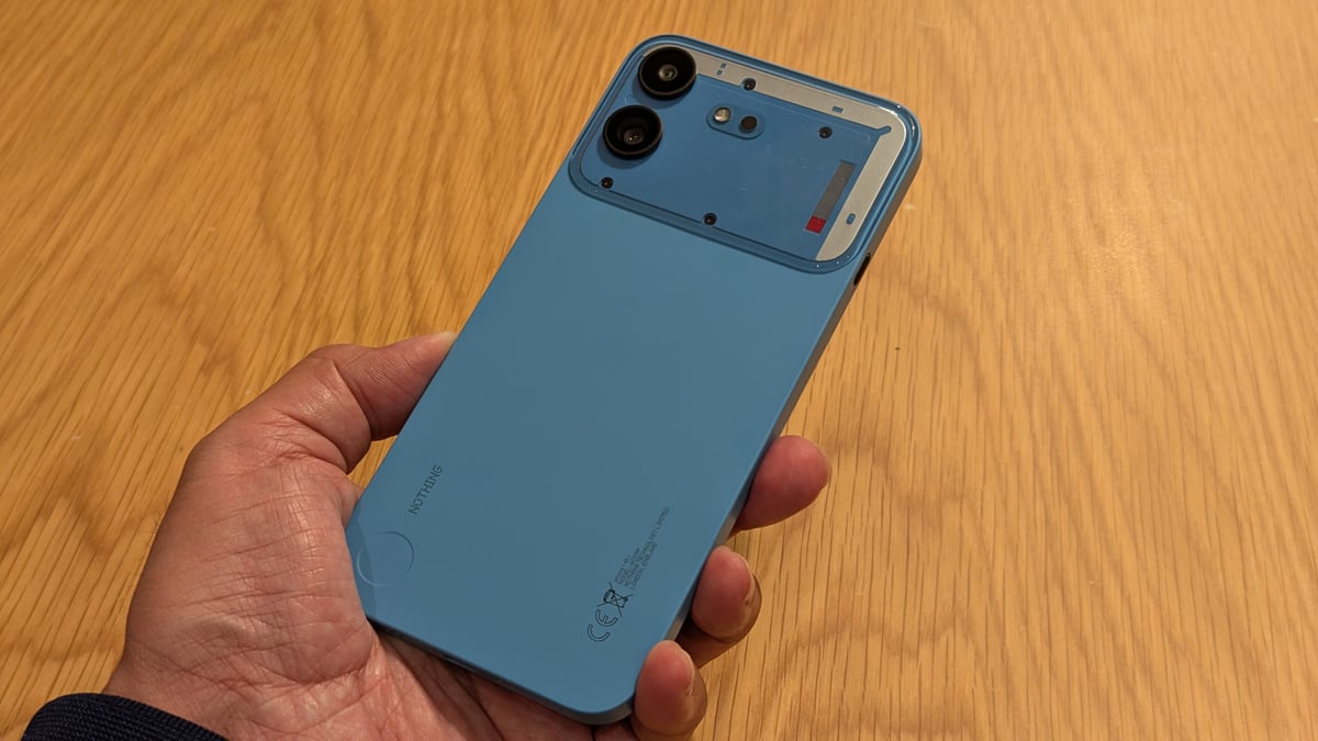 Nothingが5200mAhバッテリー搭載の新スマートフォン「Nothing Phone (4b)」を発売 価格は5万9800円
