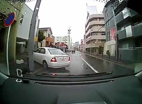 危ない運転をした相手を注意しに仕事場まで付いていき会社に押しかけ ちょっとやり過ぎじゃ ガジェット通信 Getnews