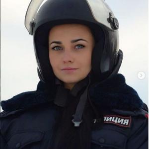 美人すぎる ロシアの警官がヤバすぎる件 ガジェット通信 Getnews