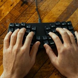 Keyboardio Atreus は 持ち運べるエルゴノミクスキーボード ガジェット通信 Getnews