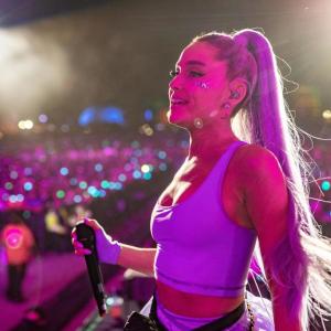 アリアナ グランデ ドージャ キャット ミーガン ザ スタリオン参加の 34 35 Remix 公式mvを公開へ ガジェット通信 Getnews