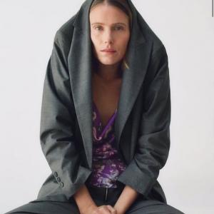 ユニークなポーズのzaraモデルばかり集めたinstgramアカウント Awkwardzara ガジェット通信 Getnews