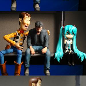 俺得 キアヌ リーブスがベンチに座っているフィギュアが届いた キアヌ本人も喜んでる様子 ガジェット通信 Getnews