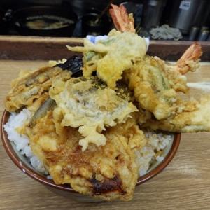 デカ盛り 横浜にある天ぷらの店 豊野丼で 黄金丼 を食す ガジェット通信 Getnews